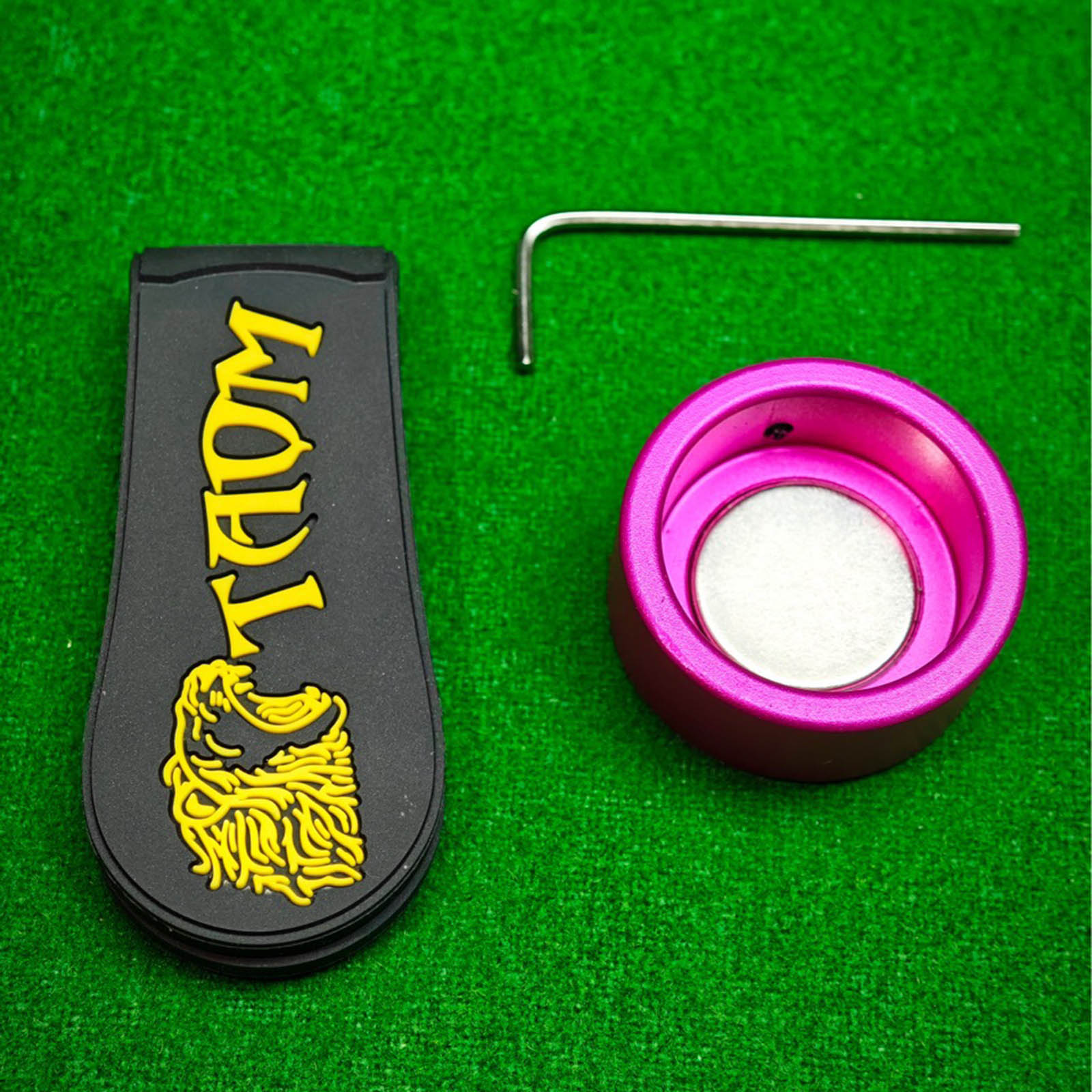 Pool Cue Chalk Holder Snooker  – обзор и цена Sports Equipment Cabinet